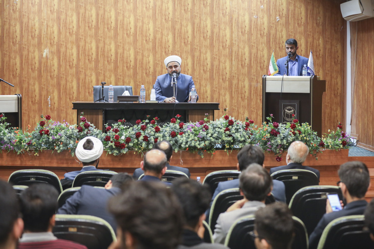 نشست «نقش عراق در تحولات اخیر فلسطین» با حضور شیخ عبدالجبار منذر از علمای اهل سنت عراق برگزار شد